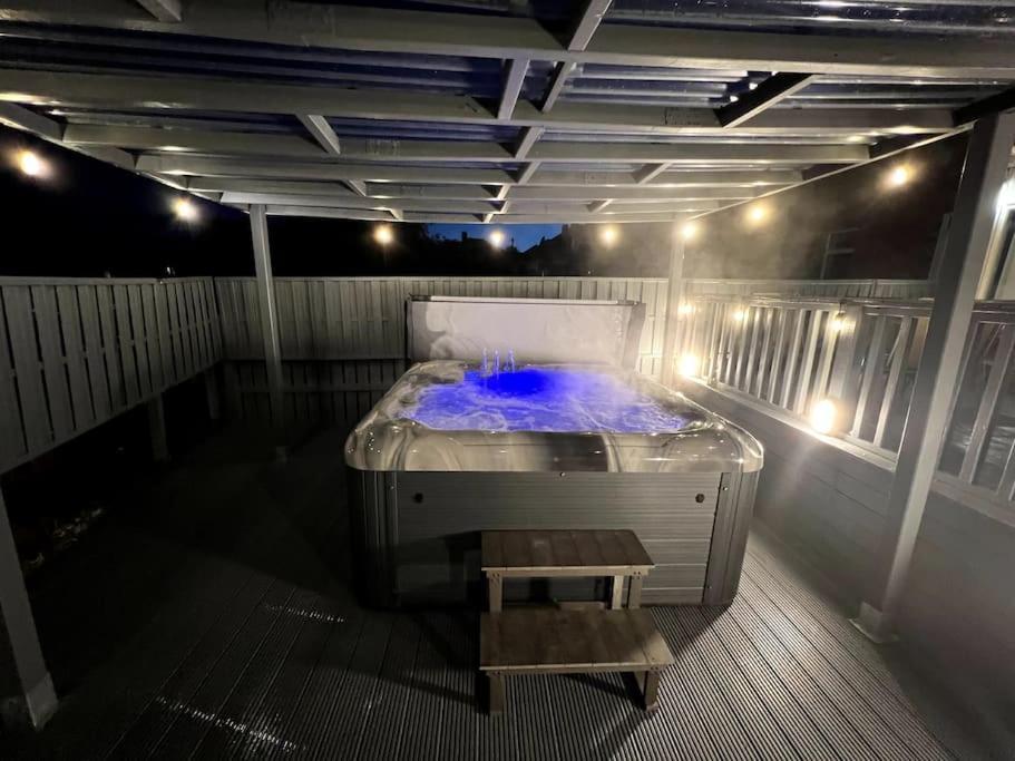 Numero Venti Aparthouse Wifi Parking Hot Tub Newcastle upon Tyne Exterior foto